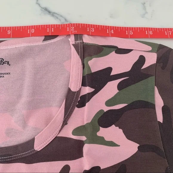 Women’s 95% Cotton 5% Spandex Camo Printed Short Sleeves T-Shirt. - Picture 4 of 5